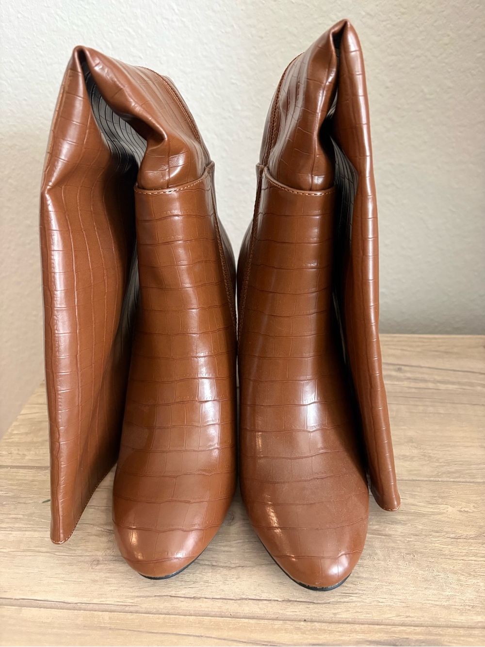 Lulu's Brown Faux-Croc Over-the-Knee Block Heel Boots - Picture 3 of 4